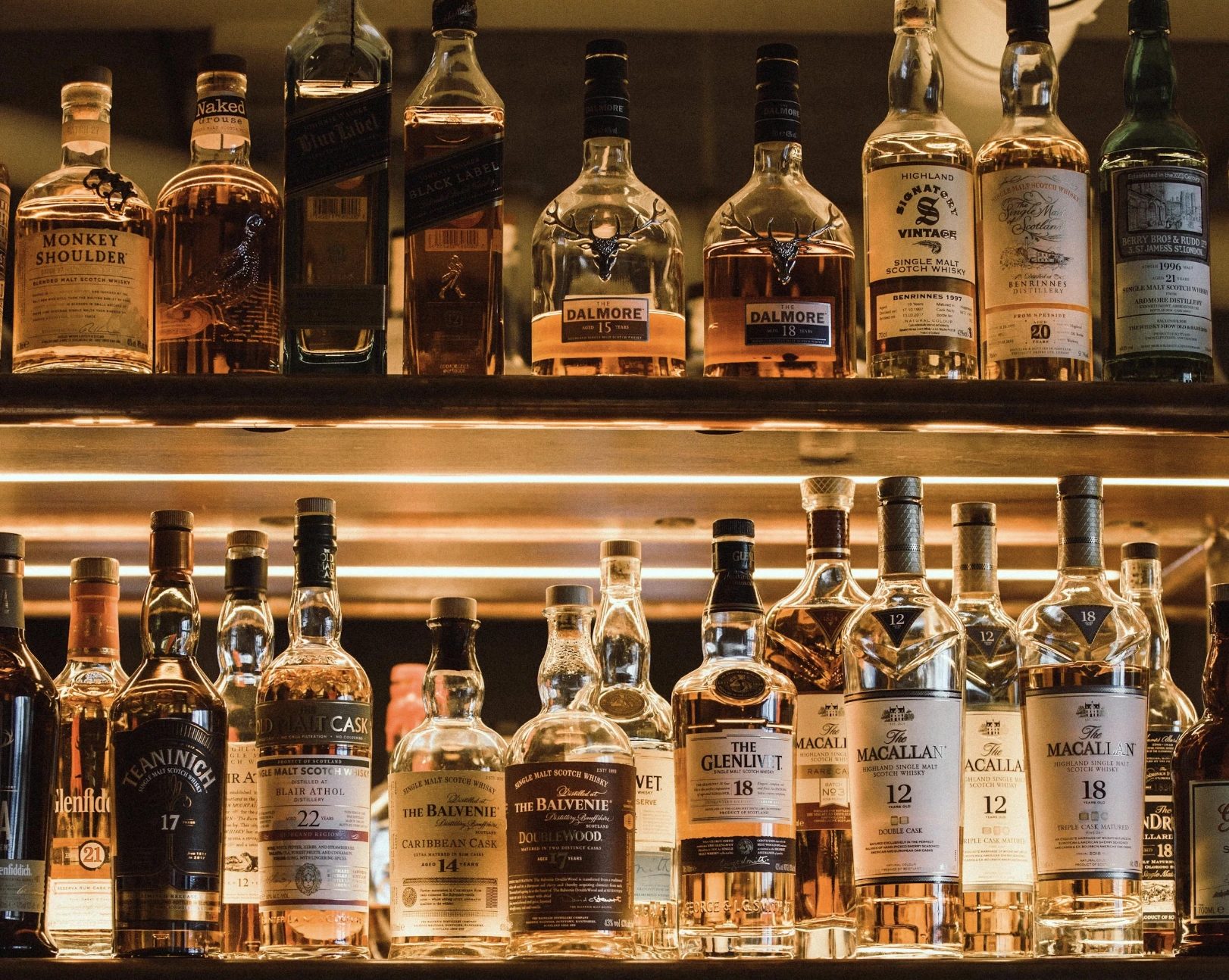 L&rsquo;IA Prevede le Origini e gli Aromi del Whisky Meglio degli Umani