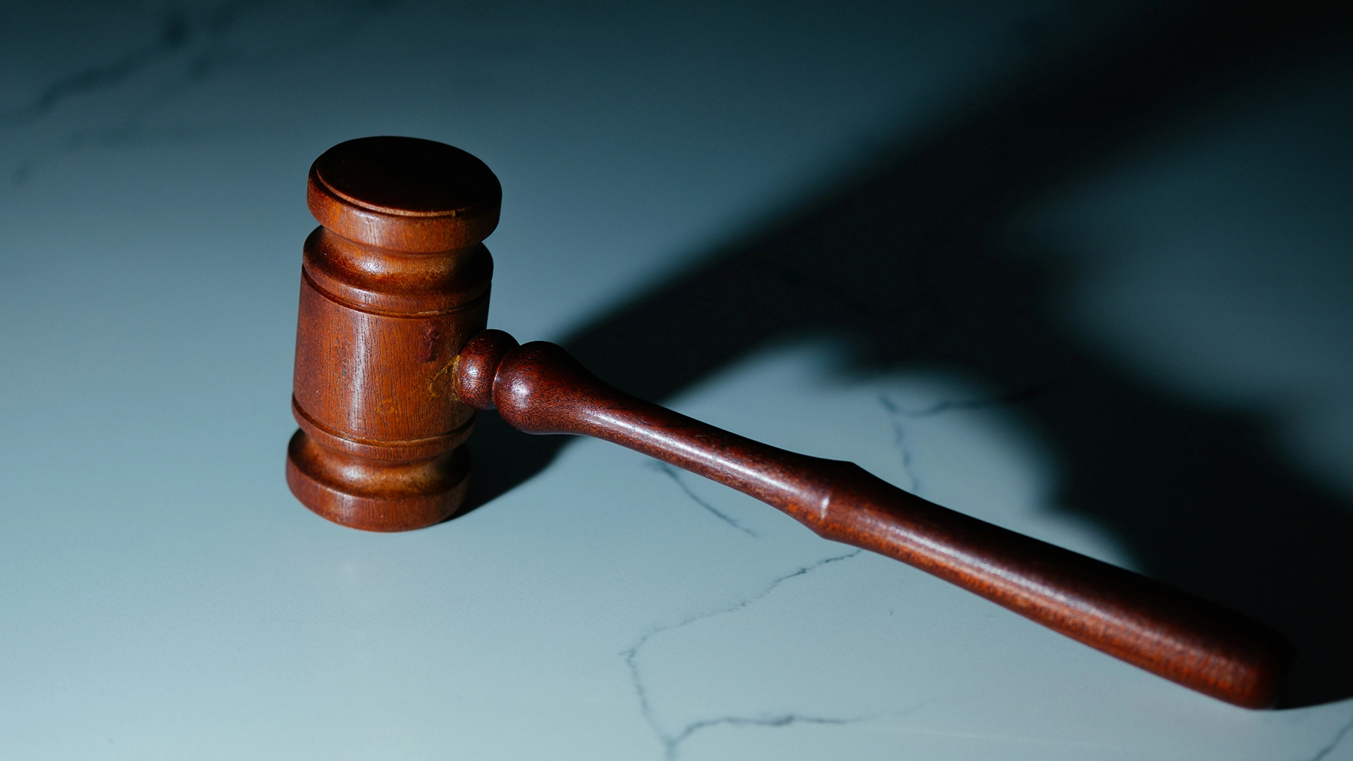 Il Giudice Decide a Favore di Anthropic nelle Prime Fasi del Processo per Violazione del Copyright nell’Intelligenza Artificiale Musicale