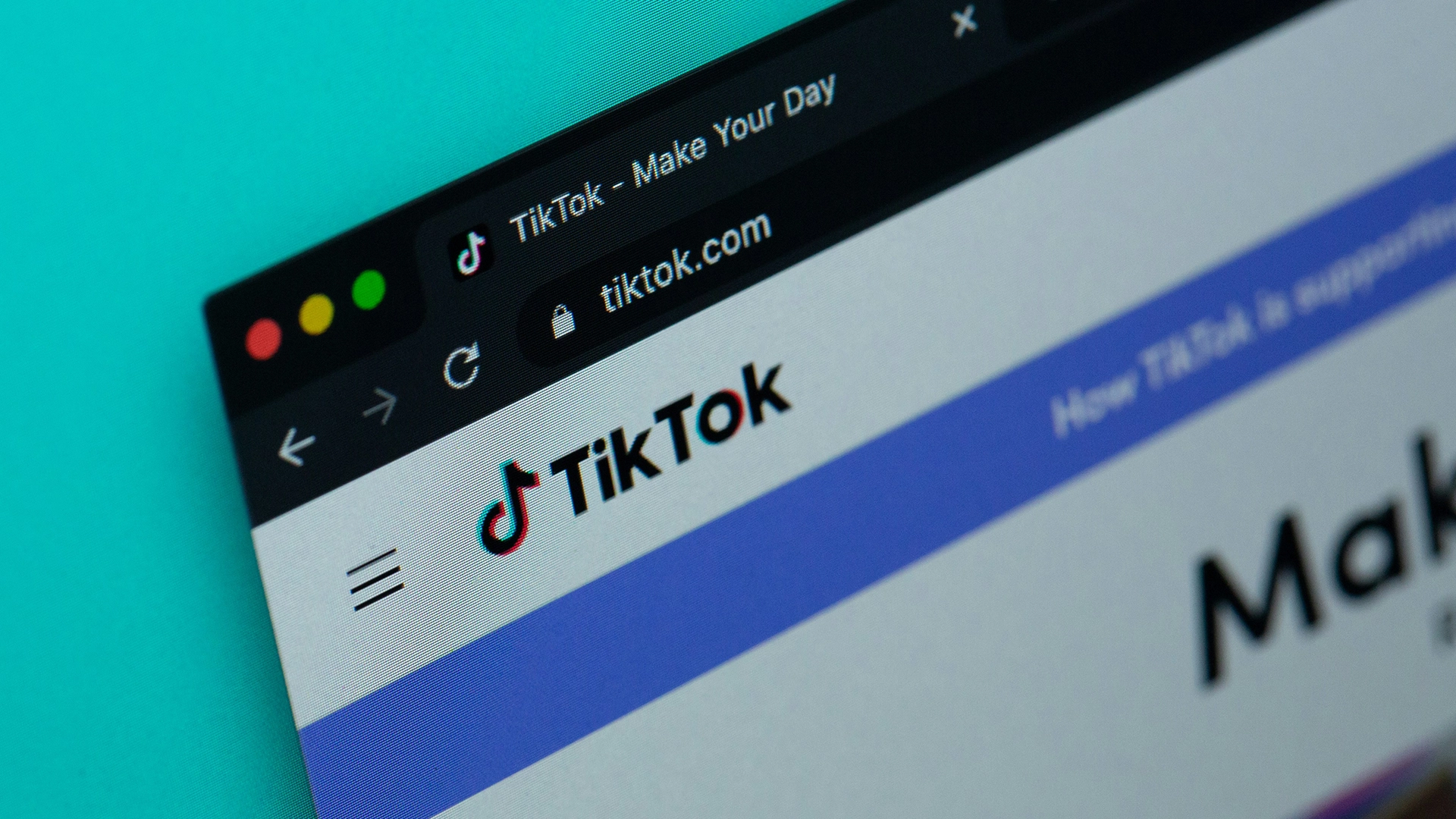 Nuova Truffa su TikTok Sfrutta la Pubblicità AI e Spyware per Ingannare gli Utenti