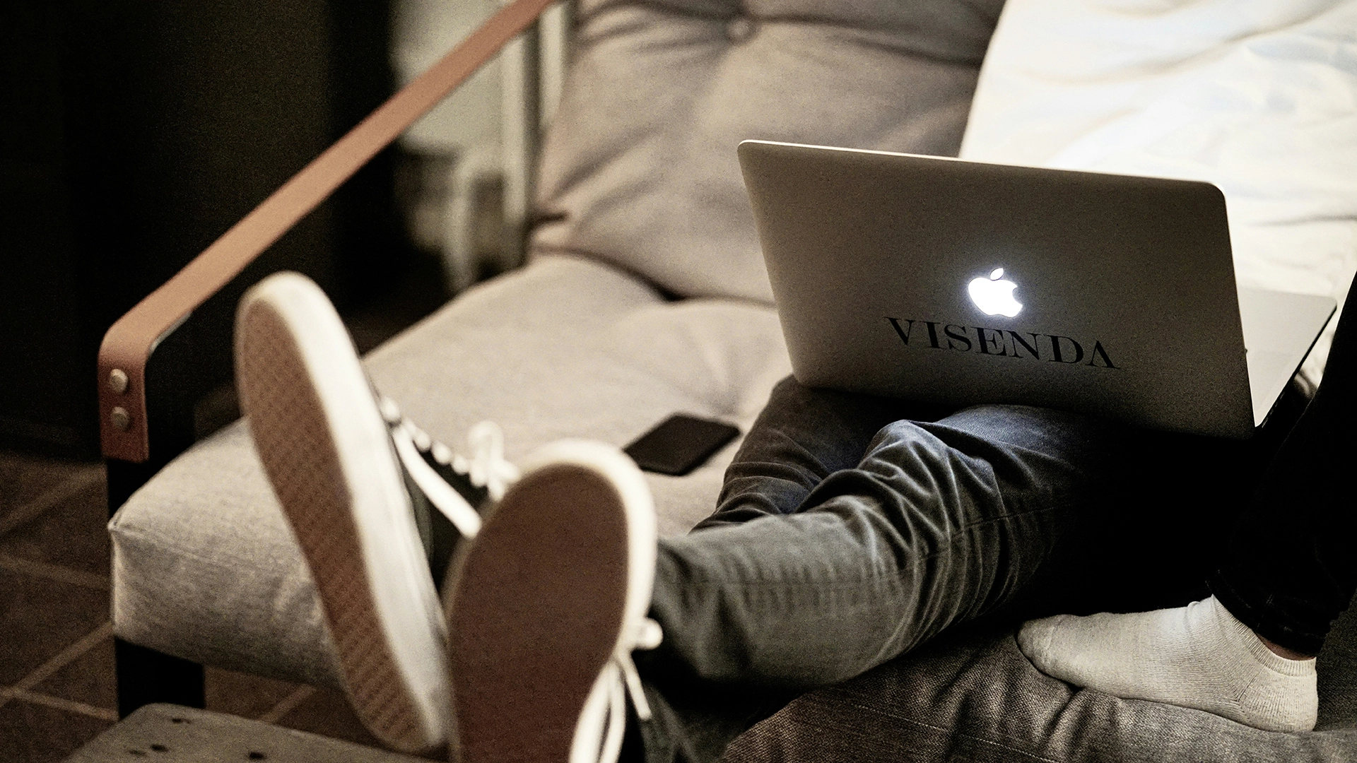 Le Leggi di Verifica dell&rsquo;Et&agrave; Spingono gli Utenti verso Siti Online Non Regolamentati