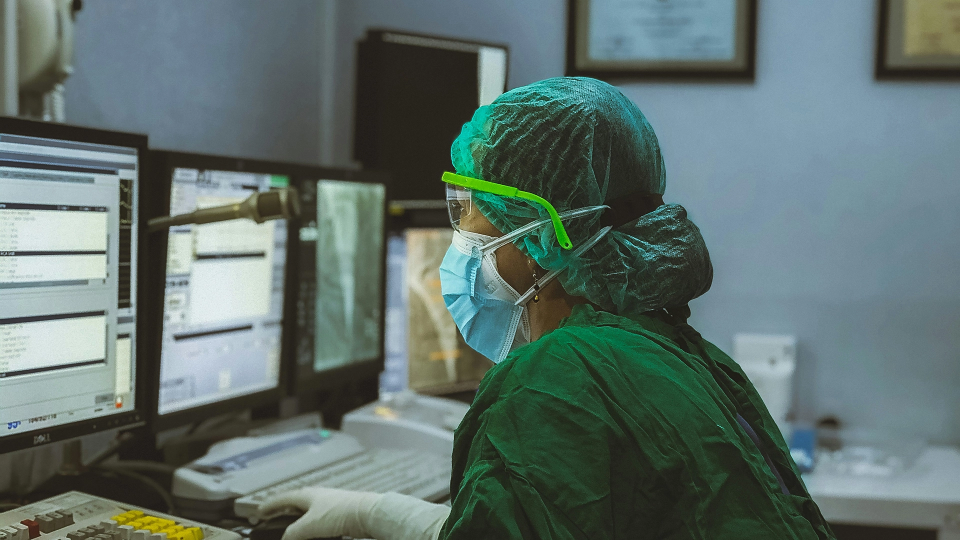 IA nella Sanit&agrave;: Il Nuovo Benchmark di Stanford Misura le Prestazioni nel Mondo Reale